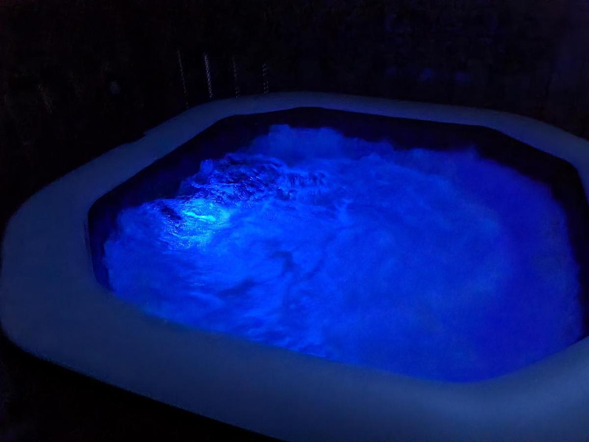 Appartement T2 avec sa terrasse ensoleillée et son Jaccuzi privatif *
